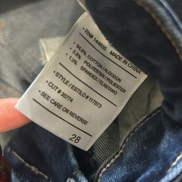 Jeans - Picture 3 of 4